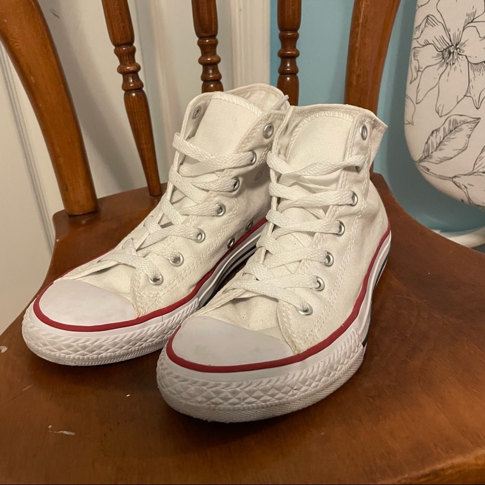 Converse high tops size 3